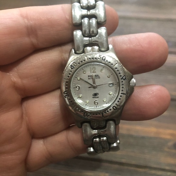 Women’s Fossil Blue Analog Watch - Picture 4 of 4